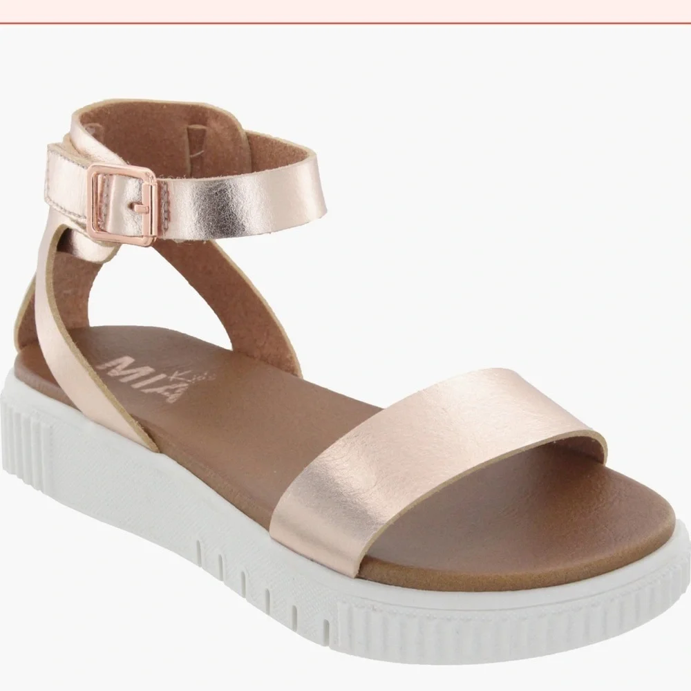 MIA KIDS Girls Champagne Gold Sz 4